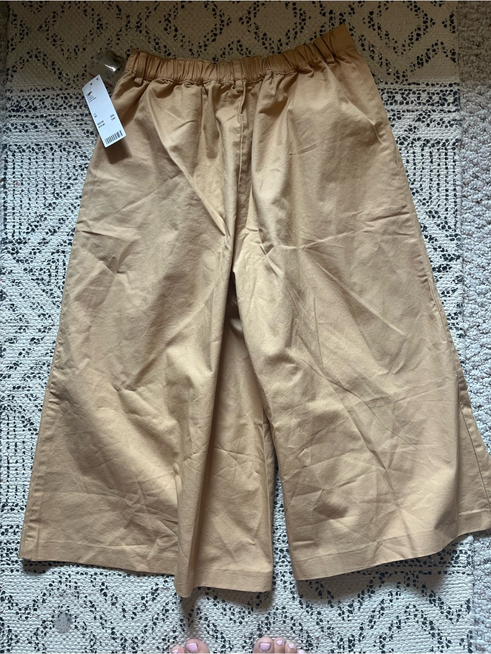 BDG Kari Twill Wide-Leg Cropped Culotte Golden Khaki - Picture 9 of 10